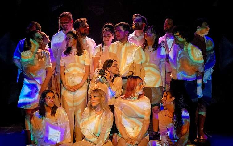 TURMA ADULTA II ENCERRA MOSTRA DE ALUNOS, COM REFLEXÃO SOBRE A VIDA