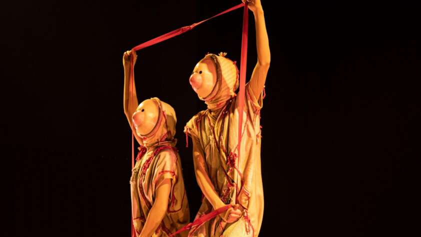 CRIATURAS, PORTAIS E FANTASIA: “ENTRE MUNDOS” CHEGA AO FÁBRICA